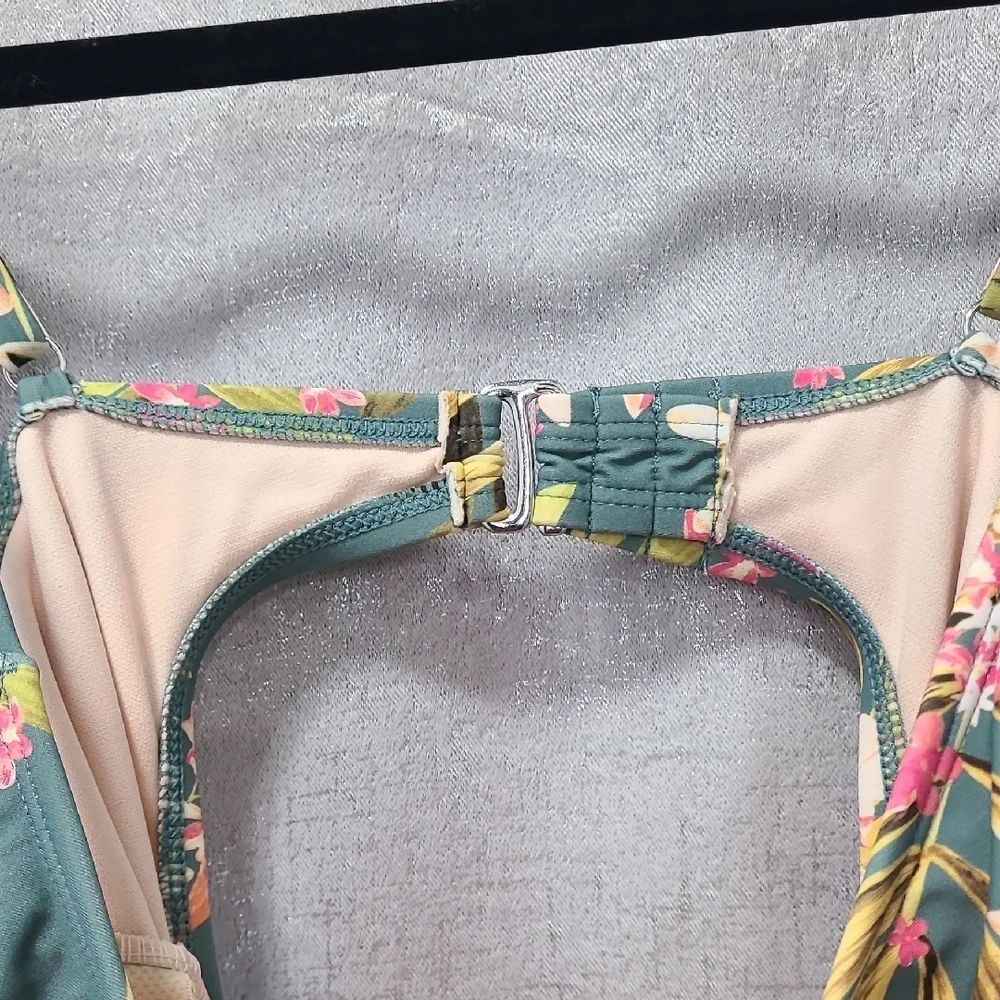 Kona Sol Floral One‎ Piece Swimsuit - Green and Pink Nowt